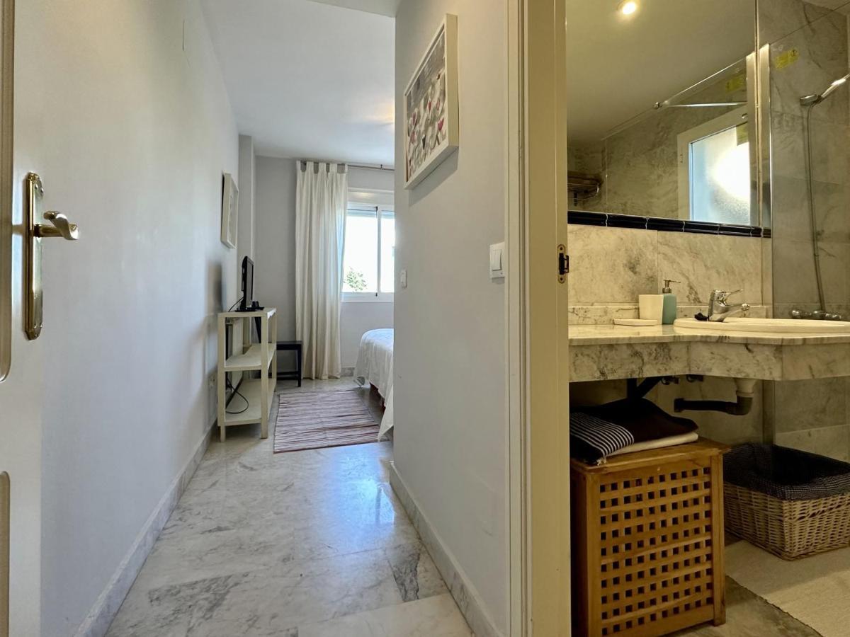 Apartment Blue House In Guadalmina Baja, With A Large Terrace Overlooking The Golf Marbella