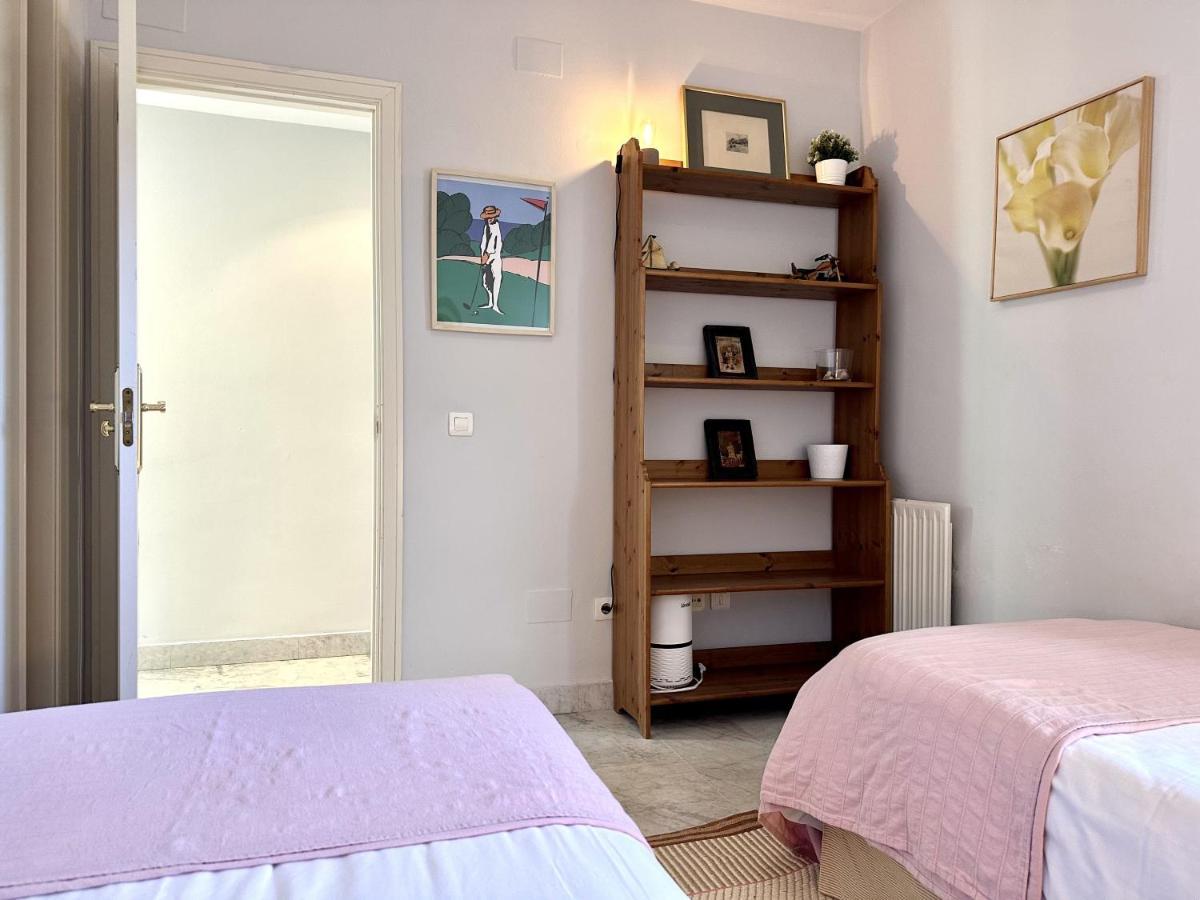 Blue House In Guadalmina Baja, With A Large Terrace Overlooking The Golf Apartment